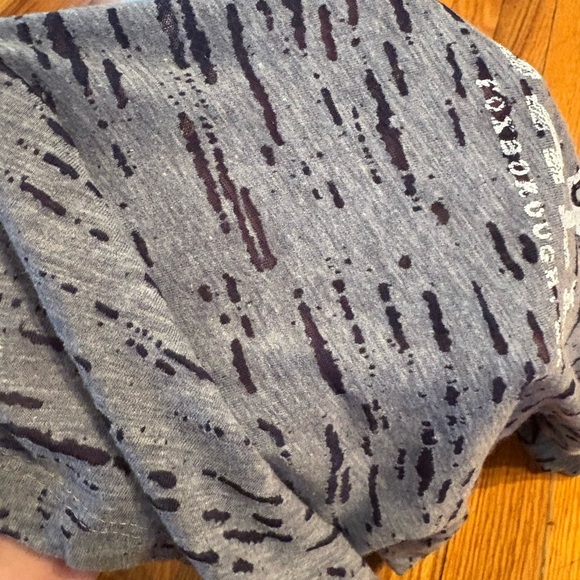 NFL Team Apparel Patriots V-Neck Tee - Picture 6 of 6